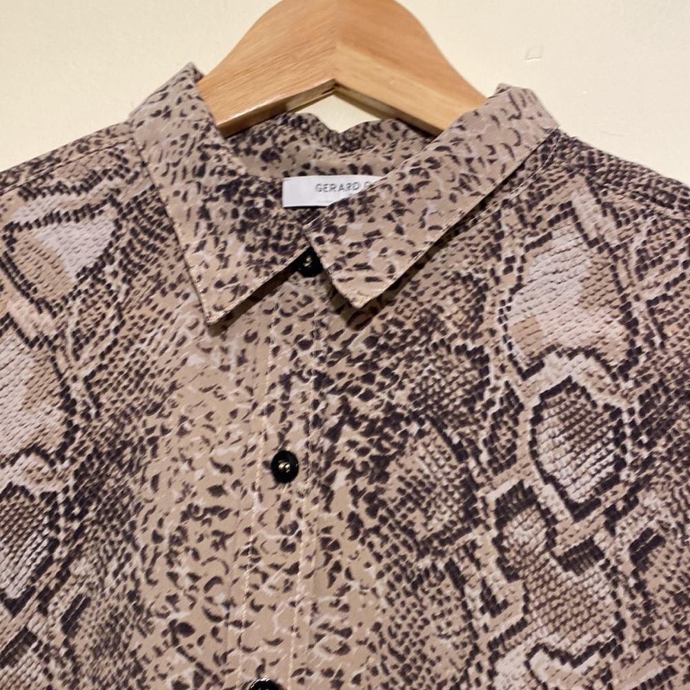 Gerard Darek Paris snake print silk button down blouse. Very good condition 40 - Picture 4 of 9